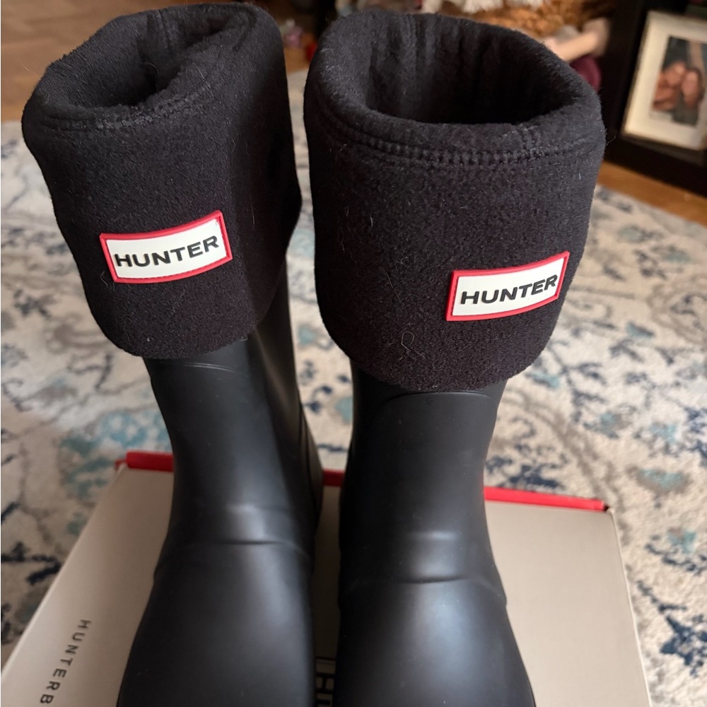 Hunter Women's Short Matte Black Rain Boots - Picture 8 of 11